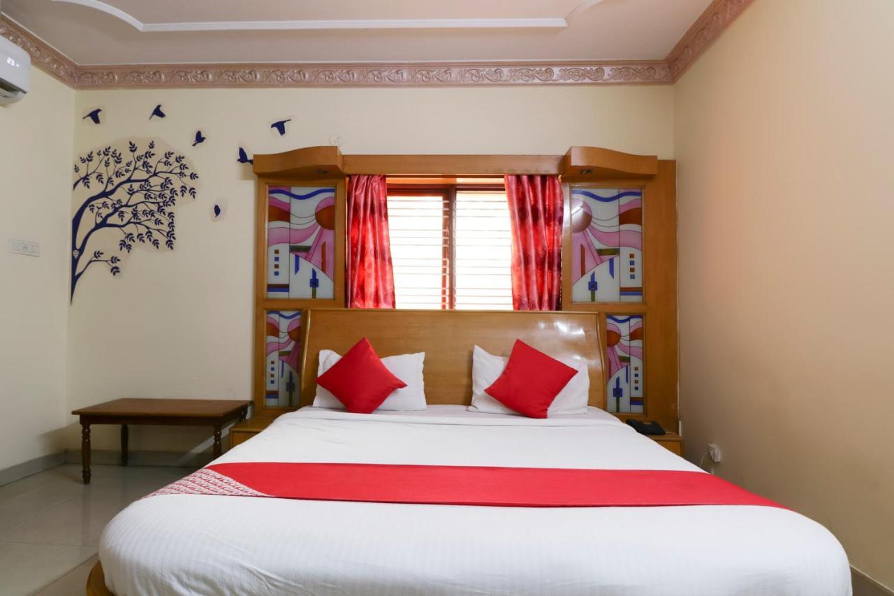 Hotel Oyo 71675 New Aishwarya Comforts Bengalúr Exteriér fotografie